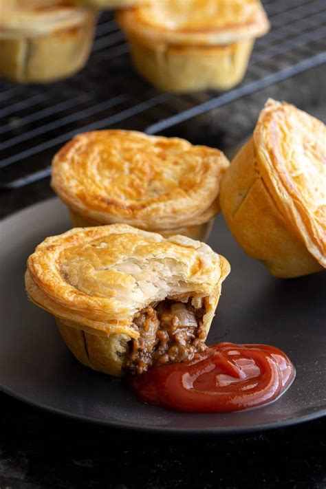 Australian Beef Party Pies (Mini Meat Pies) | Wandercooks