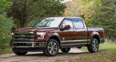 Llaman a revisión 37 mil camionetas Ford en México