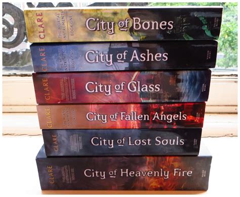 Book Review: The Mortal Instruments series – Floating in dreams