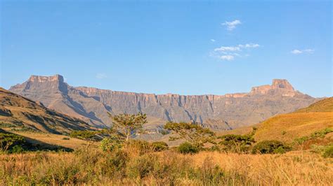 Drakensberg Amphitheatre & Tugela Gorge Hike - Map & Guide