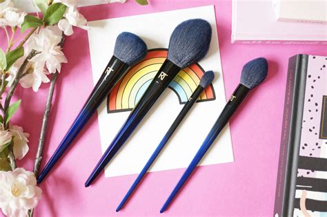 Beauty: Real Techniques Powder Bleu Brush Collection #PowderBleu - Thou ...