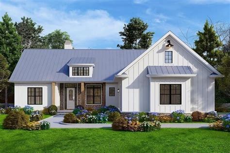 How to Create a Modern Farmhouse Exterior in 3 Steps