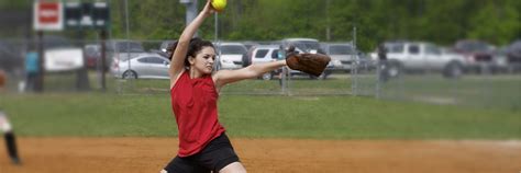 Seven Ways to Prevent Softball Pitcher Injuries | Rothman Orthopaedics