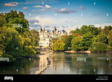 St james park, London Stock Photo - Alamy