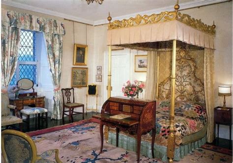 Queen's Bedroom -Buckingham Palace | Palace interior, Queen bedroom ...