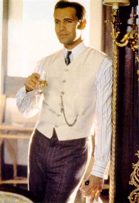 Cal looking suave. Billy Zane was so good in this role. : r/titanic