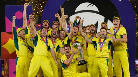 Cricket World Cup: Heartbreak for hosts India as Australia win in final ...