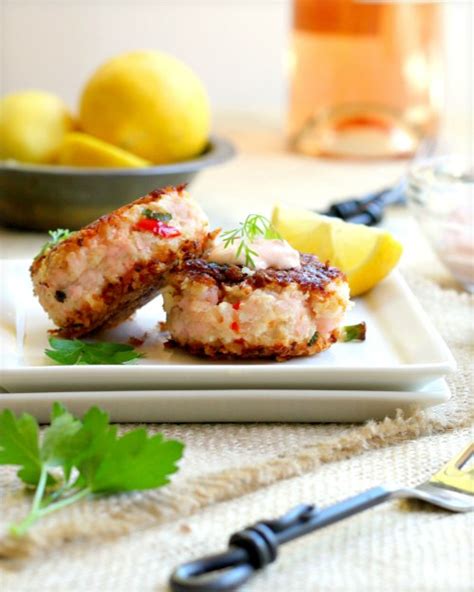 Homemade Crispy Salmon Fish Cakes – TasteFood