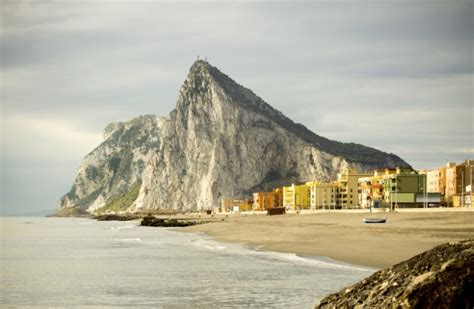 Müll Krankenschwester Die Kirche the rock in gibraltar warm Absorbieren ...