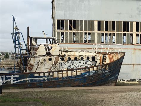 Abandoned boat | Fishing boats, Boat, Sailing