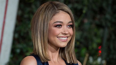 Sarah Hyland Debuts New Red Highlighted Hair – StyleCaster