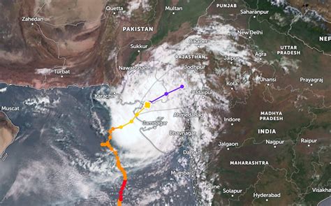 Cyclone Biparjoy LIVE tracking: Landfall, current Location and other ...