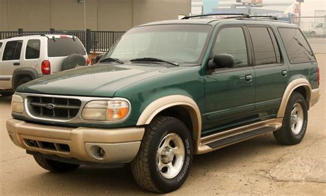 2000 FORD EXPLORER EDDIE BAUER - Kastner Auctions