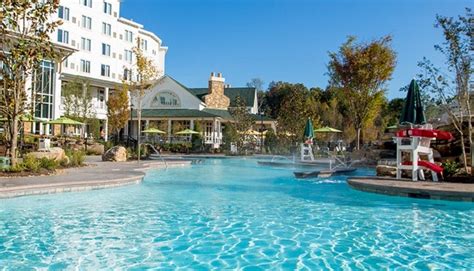 Plan the Perfect Family Vacation at Dollywood's DreamMore Resort & Spa™