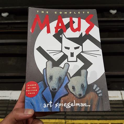 Book Review: The Complete Maus (Art Spiegelman) – Na'eem – Medium