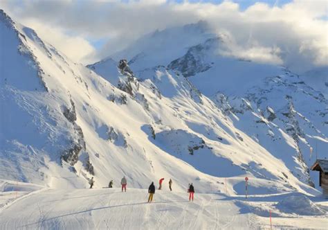 Zermatt Ski Resort Info Guide | Matterhorn Glacier Ski Paradise ...