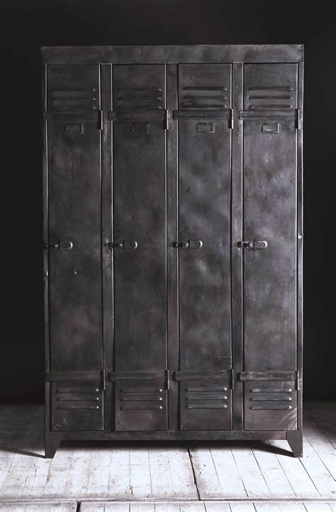 Industrial locker wardrobe with four doors