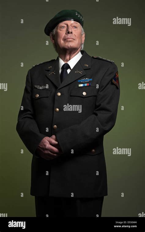 US military general in uniform. Studio portrait Stock Photo - Alamy