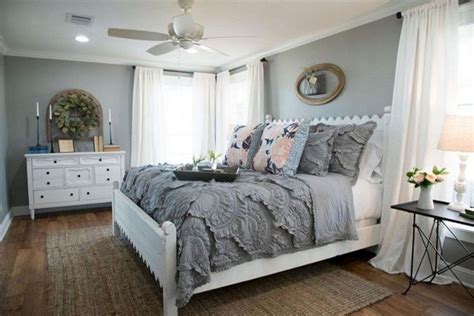 46+ Amazing Magnolia Homes Bedroom Design Ideas For Comfortable Sleep ...