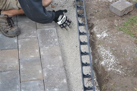 Installing Paver Blocks - Green Thumb Advice