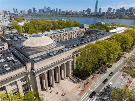 MIT Ranked No. 2 University by US News for 2023 | alum.mit.edu