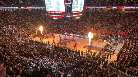 Texas basketball: Now we see why Chris Beard wants UT fans to get loud