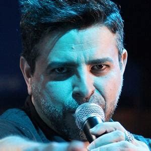 Luis Enrique (World Music Singer) - Age, Family, Bio | Famous Birthdays