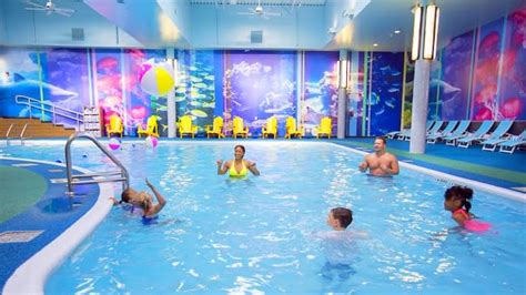 Indoor Pools & Water Parks in New York State | Winter Family Fun