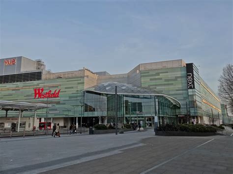 Westfield London - Big Mall with 300 Shops & Cinema