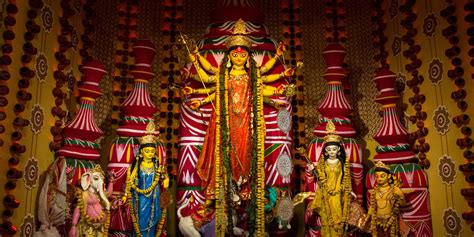 11 Famous Durga Puja Pandals in Kolkata You Must Visit in 2021