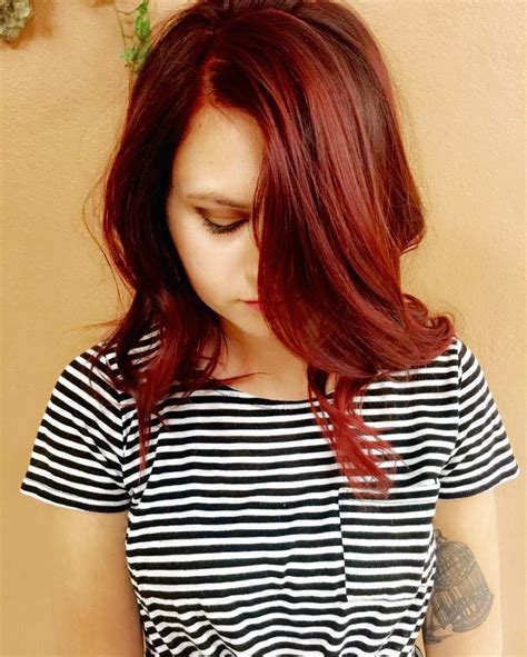 awesome 55 Mesmerizing Hairstyles with Maroon Color – Mastering Warm ...