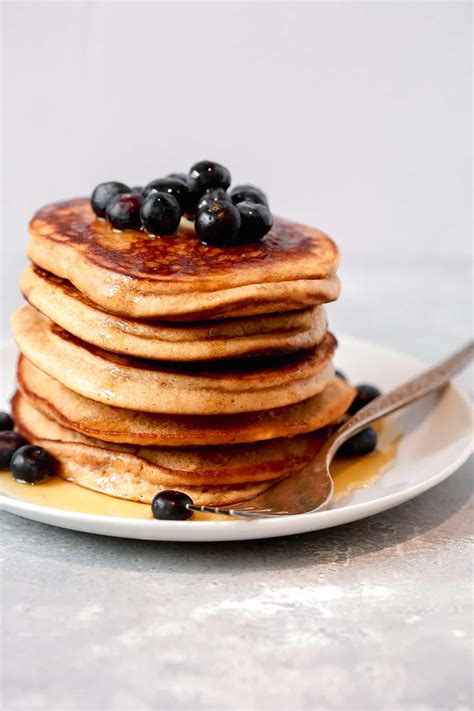 Low-carb Almond Flour Pancakes (Paleo & Delicious)