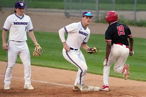 PHOTOS: BHS boys fall to Iowa City High