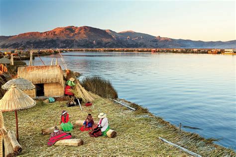 The incredible Uros Floating Islands of Lake Titicaca | Bunnik Tours