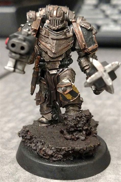 Iron Warriors Chaos Space Marine in Terminator Armor | Warhammer ...