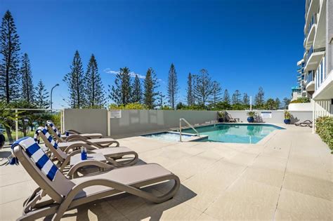 Pacific Beach Resort in Sunshine Coast - Room Deals, Photos & Reviews