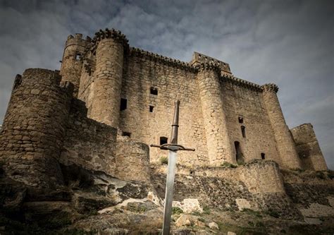 The Fascinating History of Medieval Castles: From Emergence to ...