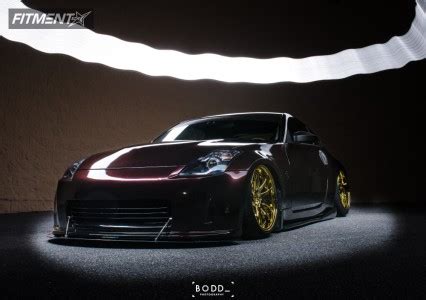 2004 Nissan 350Z Base with 19x9.5 Aodhan DS02 and Lionhart 235x35 on ...