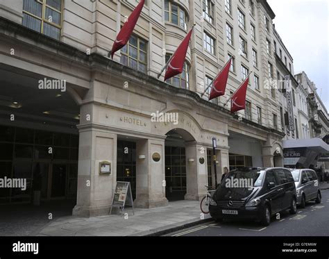 City views - London Stock Photo - Alamy