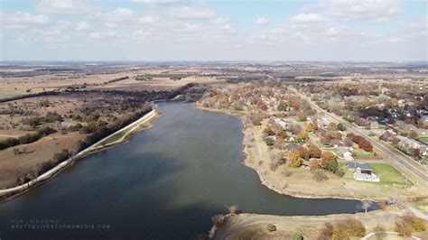 11-06-2020 Augusta, KS - Fall Colors And Warm Temperatures Drone - YouTube