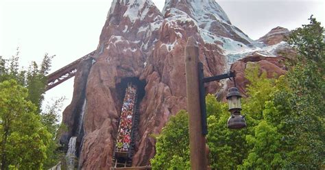 That Disney Girl.: Expedition Everest: Ride Review