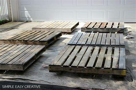 How to build a pallet deck - Builders Villa