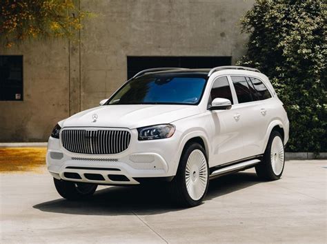 Mercedes-Maybach GLS600 Looks Evenly Bleached Riding on Matching 24-In ...