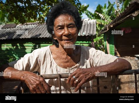 Portrait of a Taino woman, Baracoa, Guantanamo, Cuba, Caribbean Stock ...