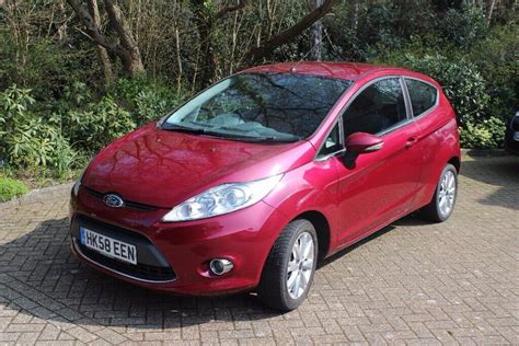 Ford Fiesta !.25 Zetec in Hot Magenta 2 door | in Dibden Purlieu ...