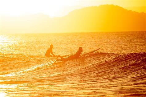 Surfing the sunset in Queensland 3 | Surfing, Gold coast queensland, Sunset