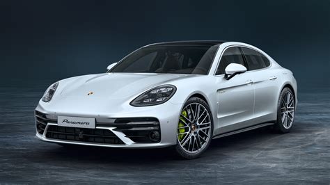 New Porsche Panamera Turbo S E-Hybrid revealed with 690bhp | Auto Express