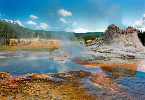 √ Wyoming National Parks Yellowstone