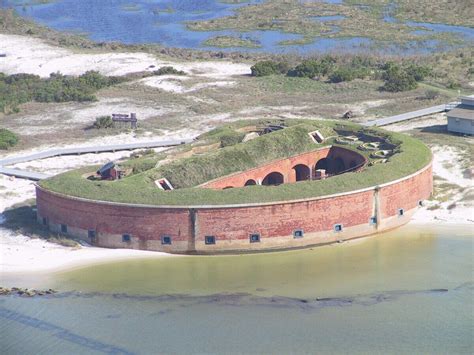 Fort Massachusetts on Ship Island – Gulfport, Mississippi - Atlas Obscura