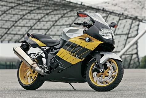 BMW K1200S Review | BMW Bike Reviews | Devitt